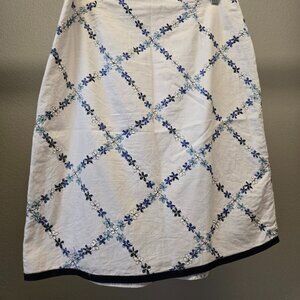 Fun, Summer Skirt - American Eagle Outfitters Flower Skirt size 4 (fits like 2)